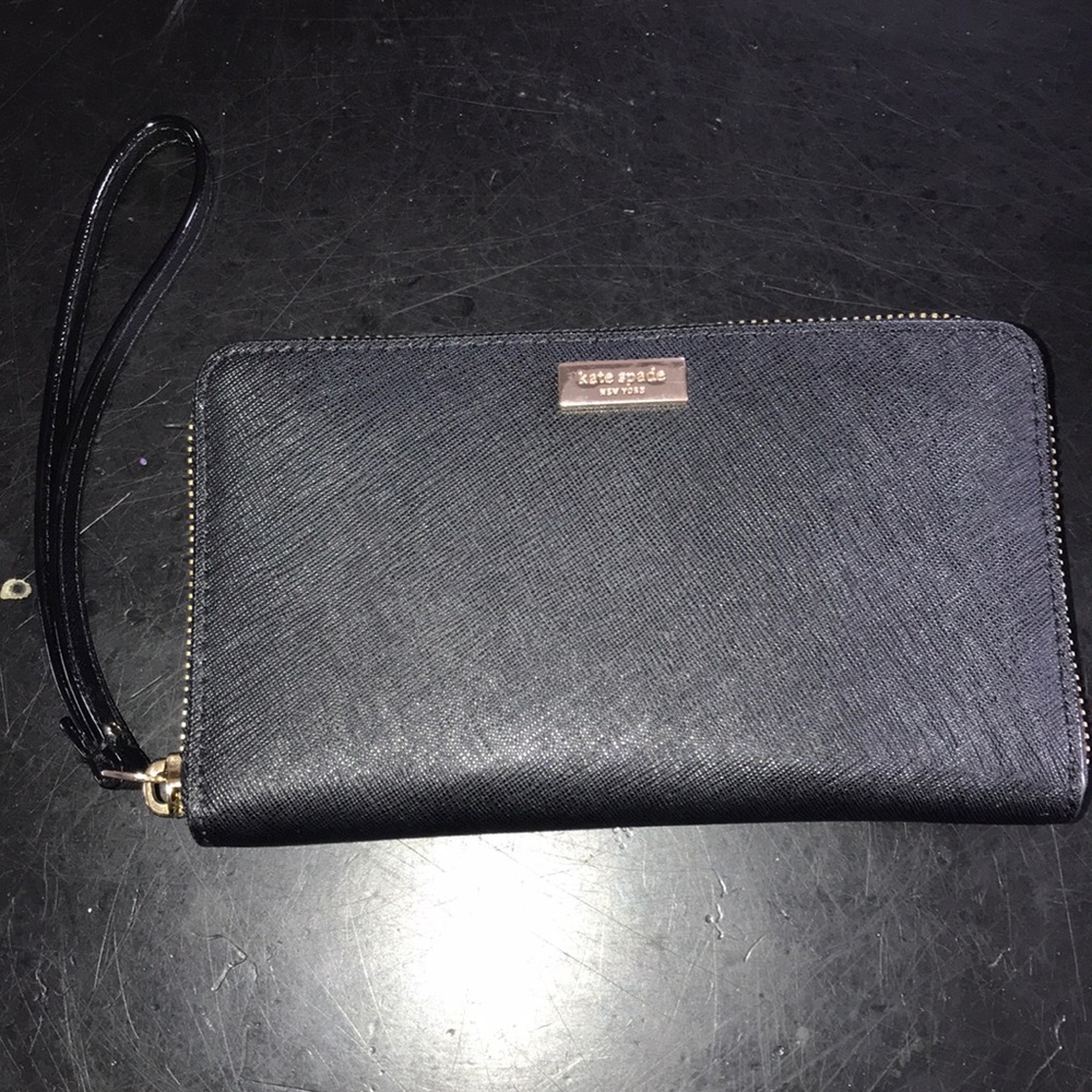 Kate Spade wallet/ wristlet for iPhone 6/7/8